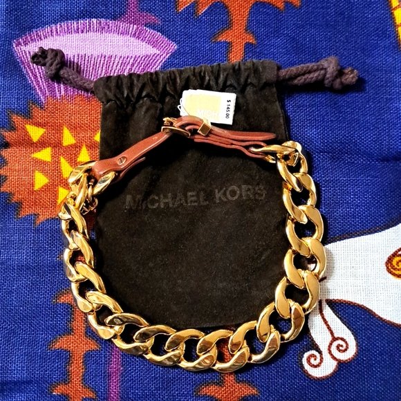 MK necklace - Picture 1 of 4